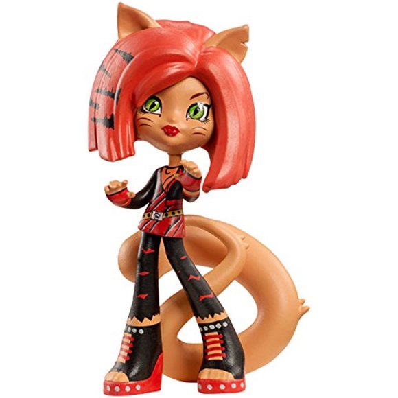 LOOKING FOR: Monster High Vinyl Figurines! - Picture 4 of 12